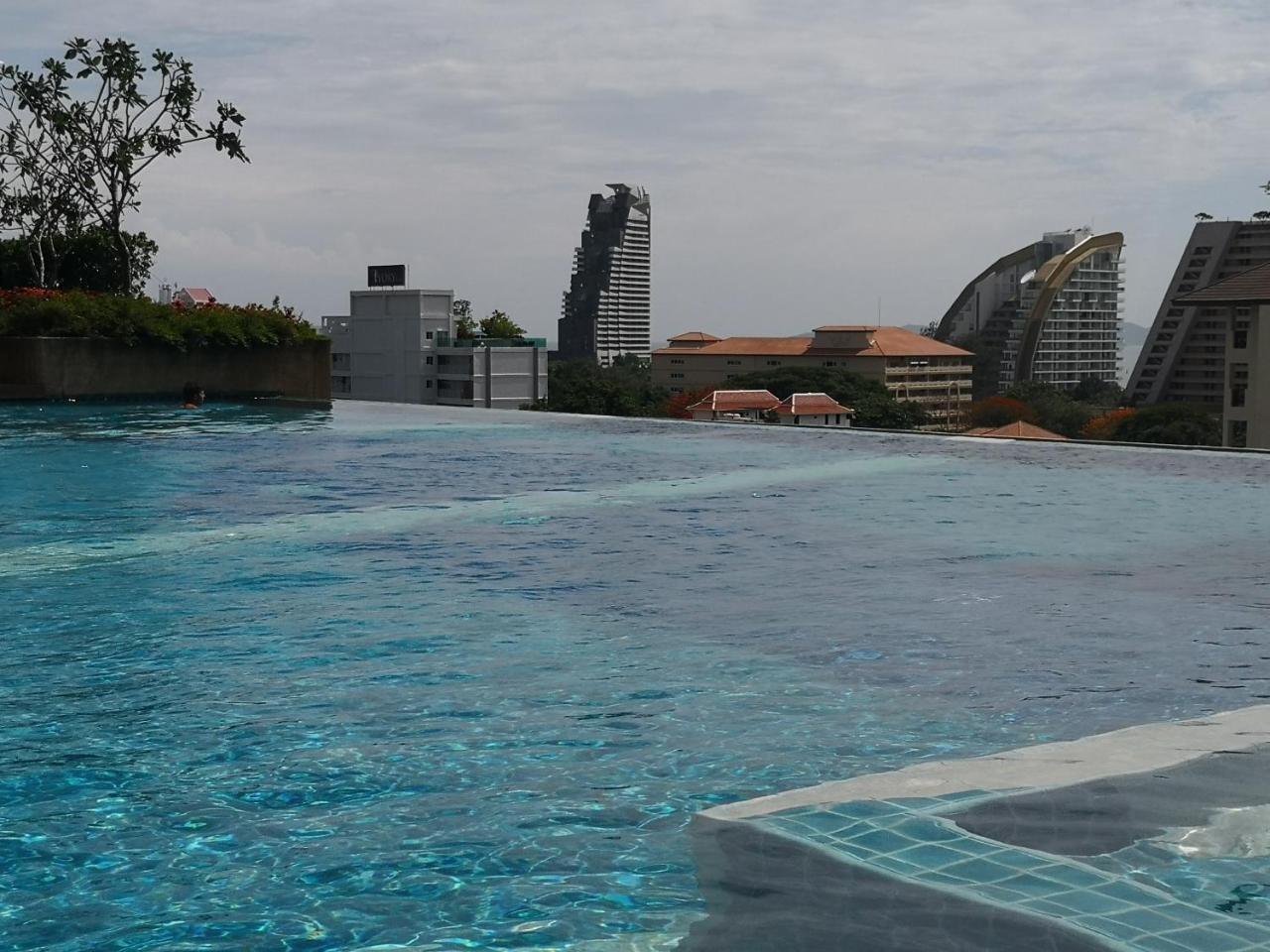 Lumpini Vacation Apartment Паттая Екстер'єр фото