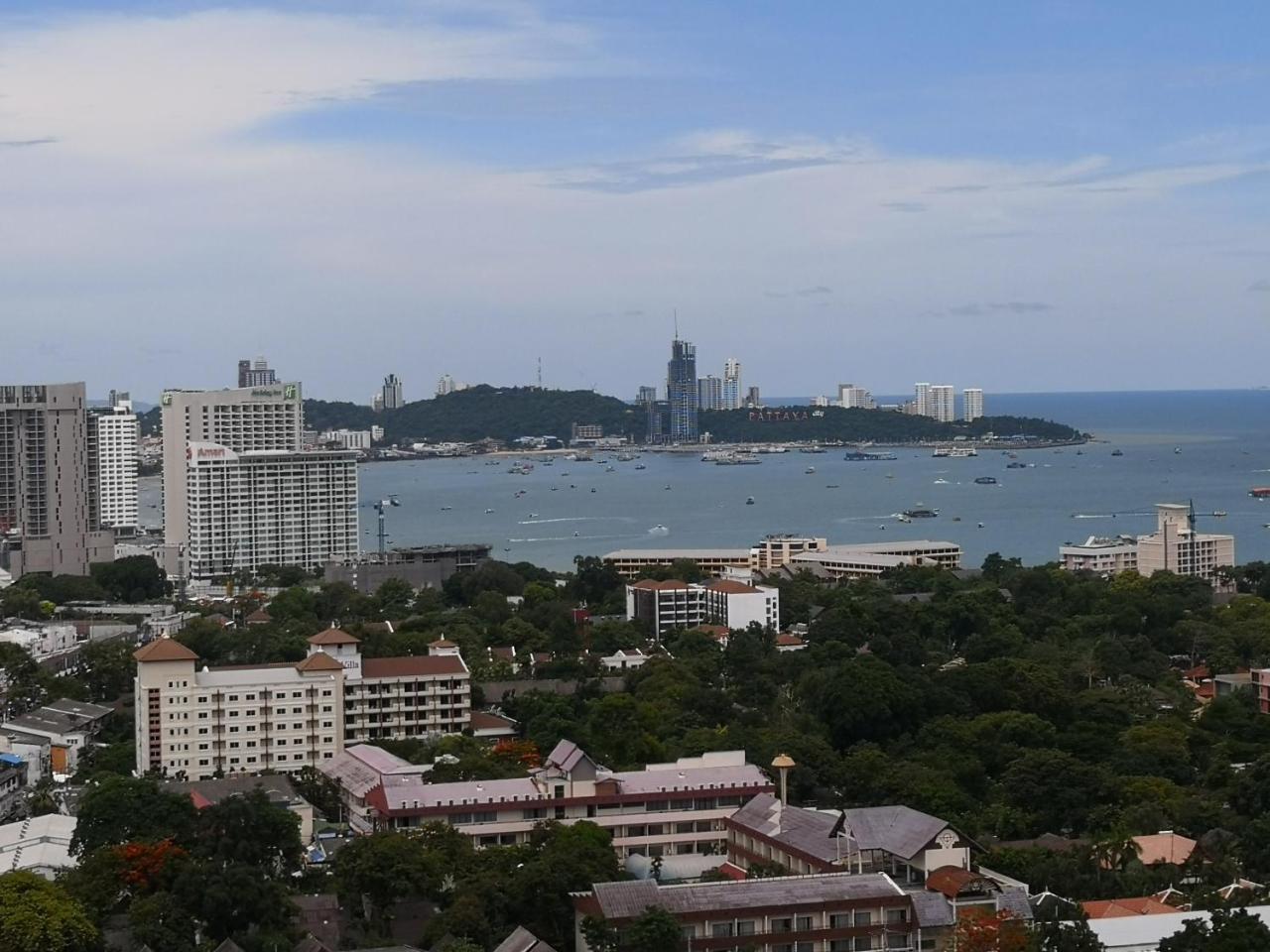 Lumpini Vacation Apartment Паттая Екстер'єр фото